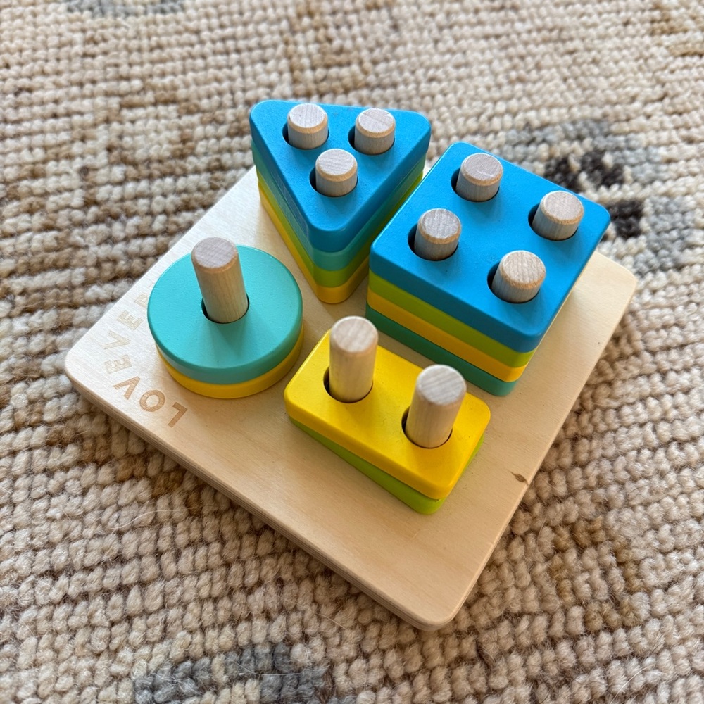 Lovevery Sort & Stack Peg Puzzle